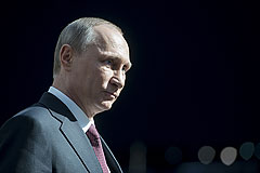 Путин наградит помогавших в Крыму военных