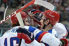 Российские хоккеисты без поражений завершили групповой этап ЧМ