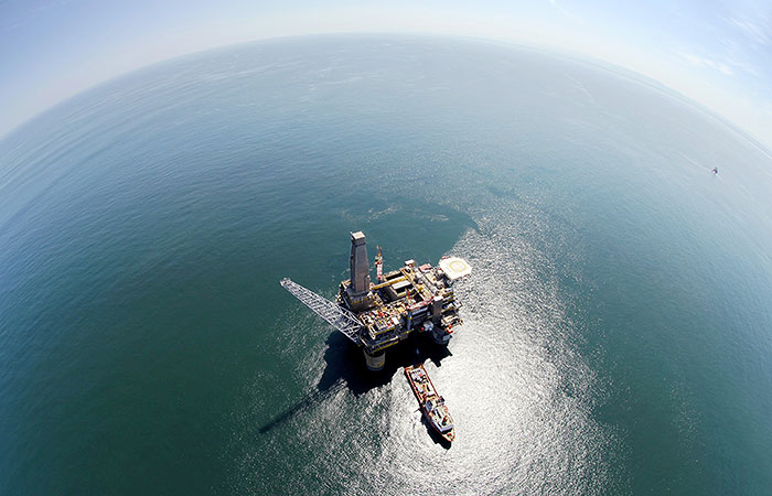 В России запущена крупнейшая нефтегазодобывающая платформа "Беркут"