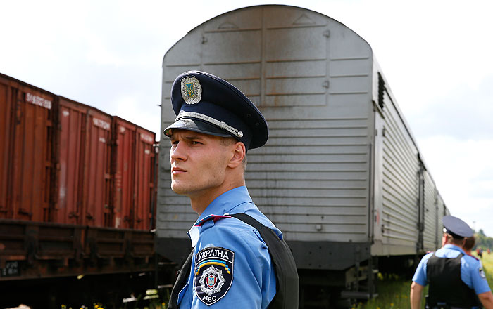 Останки жертв крушения "Боинга" доставили в Харьков