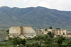 Число погибших азербайджанских военных в районе карабахского конфликта достигло 13