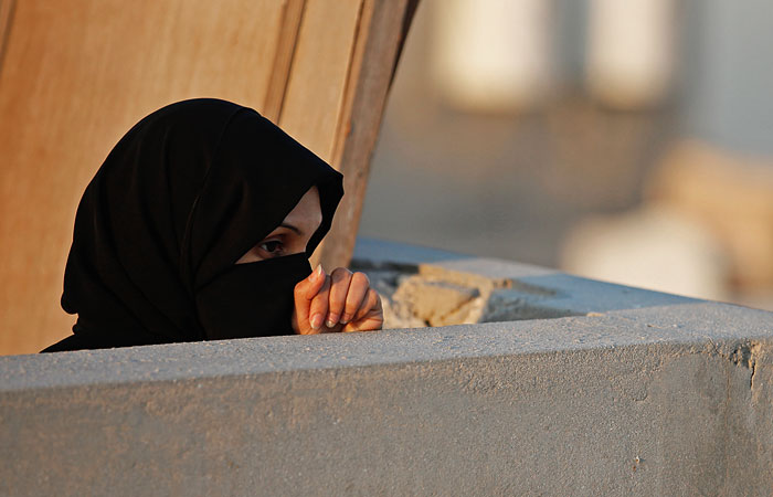 В Бельгии чиновник сорвал никаб с катарской принцессы