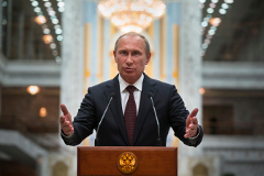Путин призвал ополченцев открыть гуманитарный коридор для окруженных украинских солдат