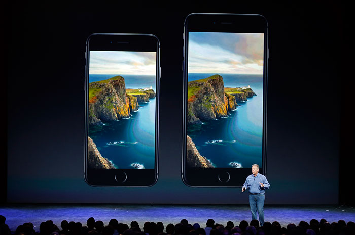 Официальная продажа iPhone 6 начнется в России 26 сентября