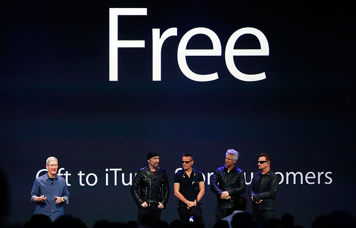 Apple позволила пользователям удалить бесплатный альбом U2