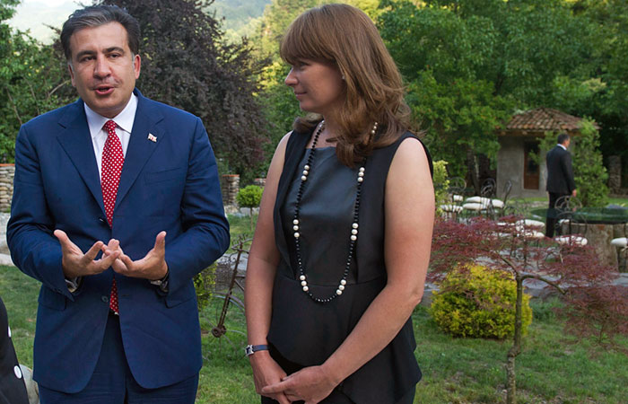 В Грузии арестовано имущество семьи Саакашвили