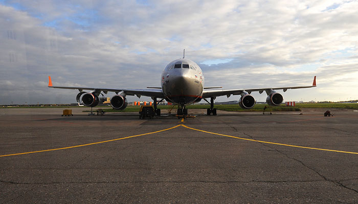 "Шереметьево" и "Внуково" задумались о переводе авиакомпаний на предоплату