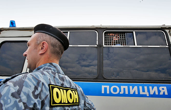 Арестованы два участника столкновения с полицейскими у мечети в Москве