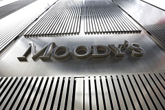 Агентство Moody&#39;s понизило кредитный рейтинг России
