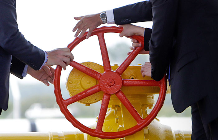 Украина предложила Словакии перейти к "большому реверсу" газа