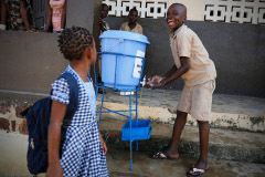 Вспышка лихорадки Эбола в Либерии пошла на спад