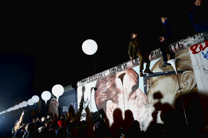 В Берлине прошли торжества в связи с 25-летием падения стены