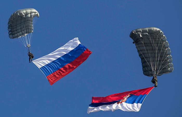 Евросоюз потребовал от Сербии ввести санкции в отношении России