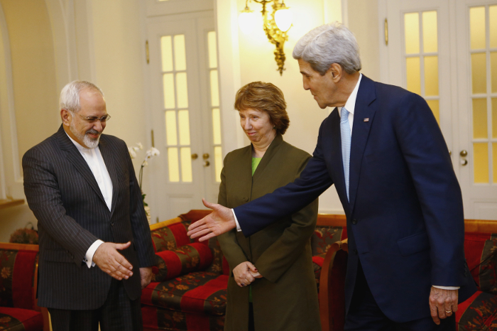 Замглавы МИД РФ посчитал вероятным успех переговоров Ирана и "шестерки"