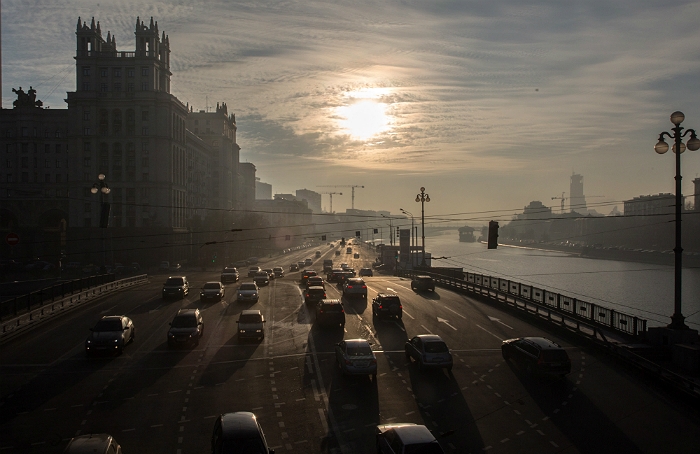 Синоптики предупредили москвичей о возвращении запаха гари