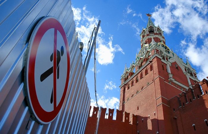 Депутатам предложили подумать об ограничении въезда иностранцев в Россию