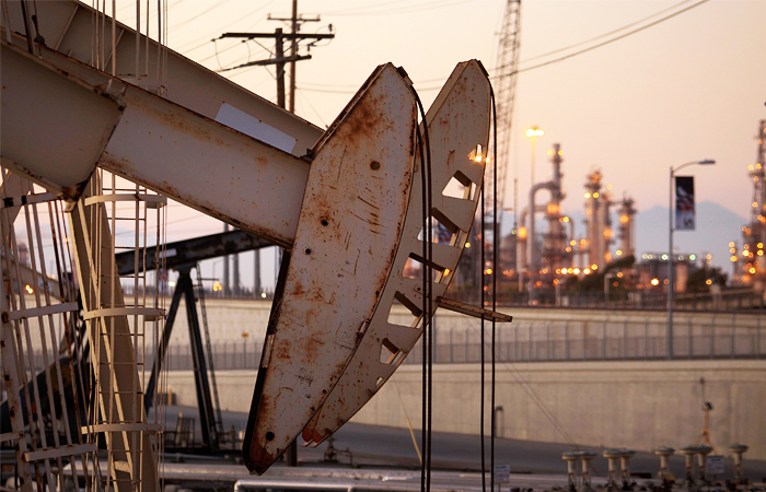 Цена нефти Brent упала ниже 63 долларов за баррель