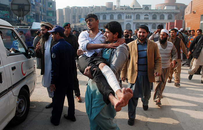 Пакистанская полиция завершила операцию по освобождению школы в Пешаваре