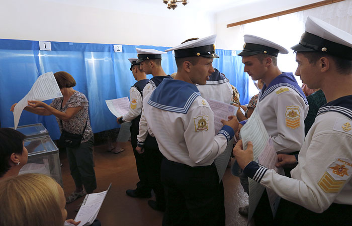 Обнародованы первые данные экзит-полла в Крыму