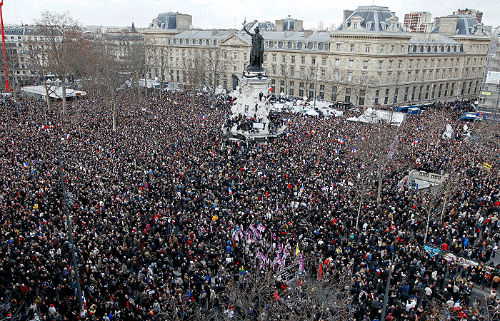 Более миллиона человек вышли на марш памяти жертв терактов в Париже