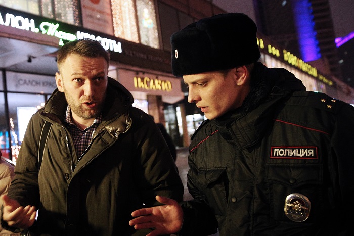 Навального задержала полиция после эфира на "Эхе Москвы"