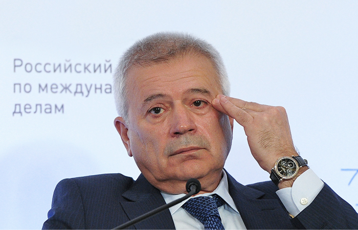 Алекперов допустил снижение цены на нефть до $25