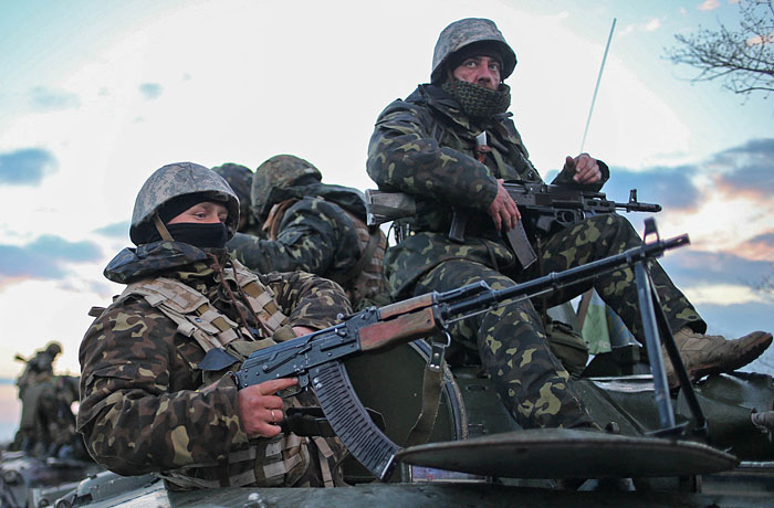Яценюк предложил увеличить численность Вооруженных сил Украины почти на треть