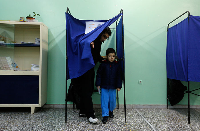 На выборах в Греции лидируют противники мер жесткой экономии