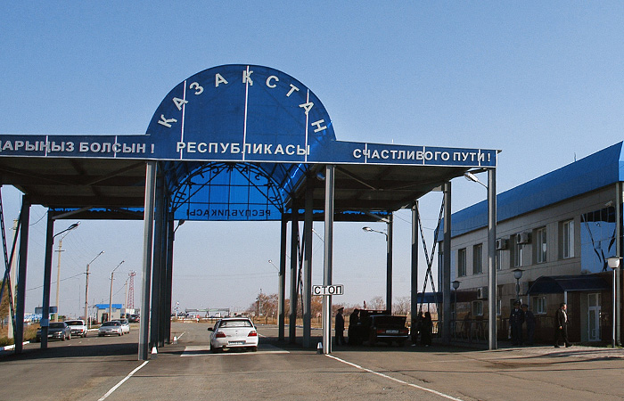 Власти Казахстана опровергли планы по ограничению импорта из РФ