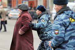 Петербургские депутаты предложили запретить административный арест пожилых людей