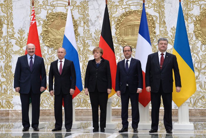 Переговоры лидеров "нормандской четверки" продлились уже более 12 часов