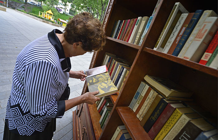 Суд заочно арестовал организатора чтений в парках по делу о мошенничестве