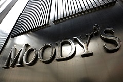 Moody's понизило суверенный рейтинг России до спекулятивного уровня