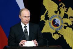 Путин потребовал от МВД положить конец политическим убийствам