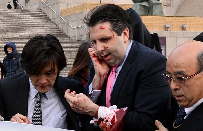 В Сеуле напали на американского посла