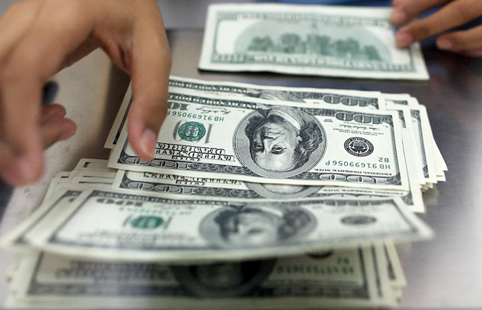 FT предупредила о невыплате Украиной $3 млрд России в этом году