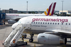 Пилоты Germanwings отказались выполнять рейсы после катастрофы в Альпах