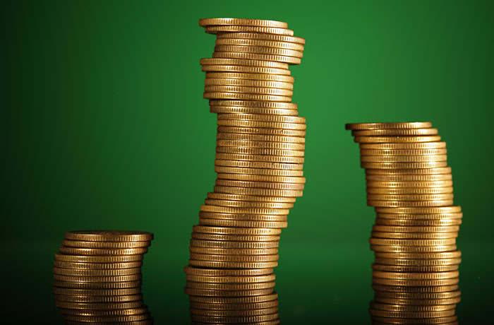 Рубль существенно вырос в марте второй месяц подряд