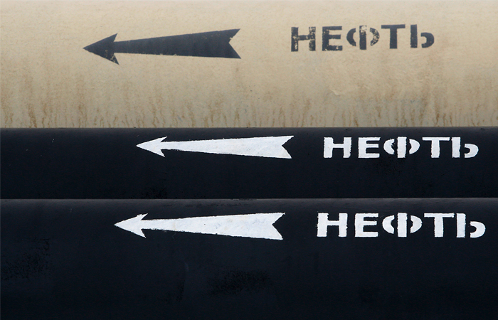 Цены на нефть упадут на $15 в случае снятия санкций с Ирана