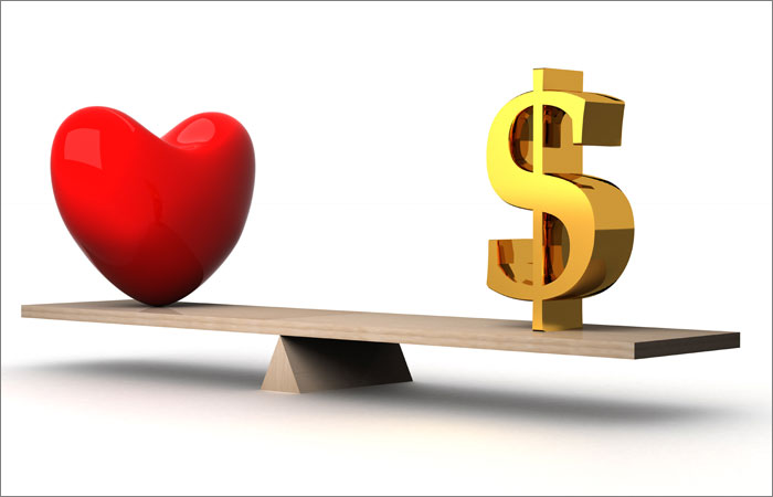 Путин призвал не забывать про "сердце" в борьбе с кризисом