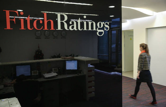 Fitch перенесло срок рассмотрения рейтинга РФ