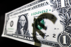 Доллар и евро взлетели на решении ЦБ РФ