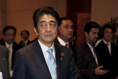 Японский премьер не приедет в Москву на празднование Дня Победы