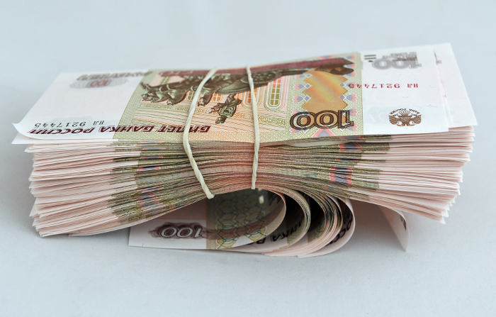 Минтруда России предложило ужесточить наказание работодателям за "серые" зарплаты сотрудников