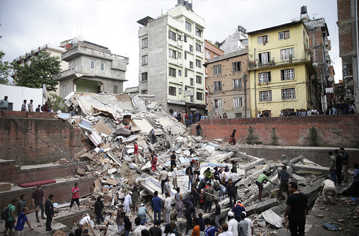 Десятки россиян разместились в палаточном лагере в Катманду после землетрясения