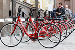 Первые 150 станций проката велосипедов открылись в Москве