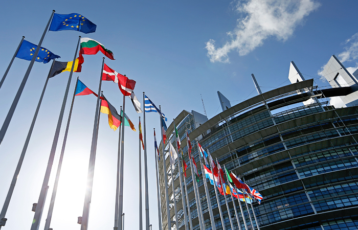 Европарламент пригрозил России санкциями за арест Савченко