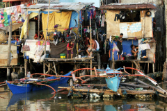 На Филиппинах появились первые жертвы тайфуна "Ноул"