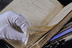 Минкультуры отменило тендер на оцифровку изданий в НЭБ из-за "сомнительной литературы"