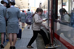 Минтранс предложил дать школьникам летнюю скидку на проезд в поездах
